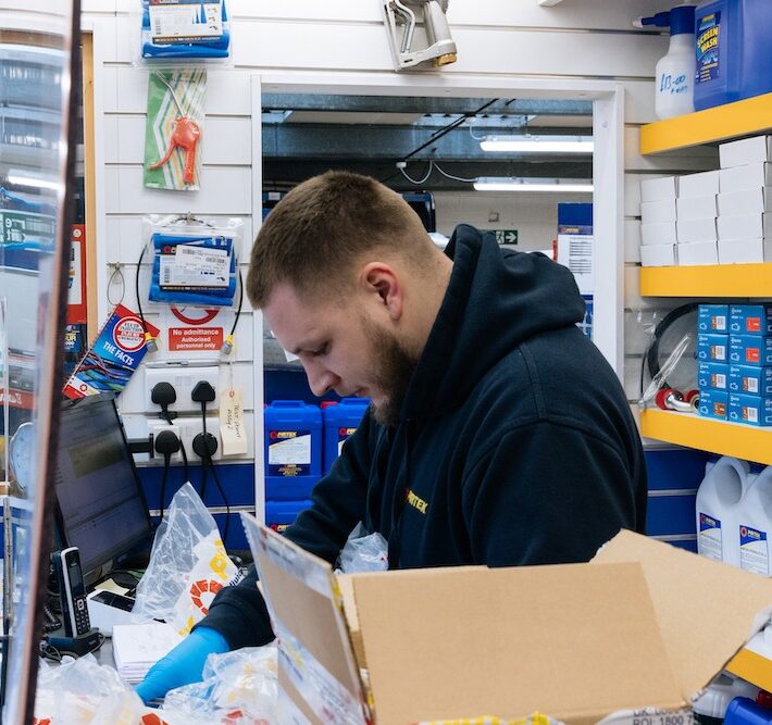 Wolverhampton trade counter (2)